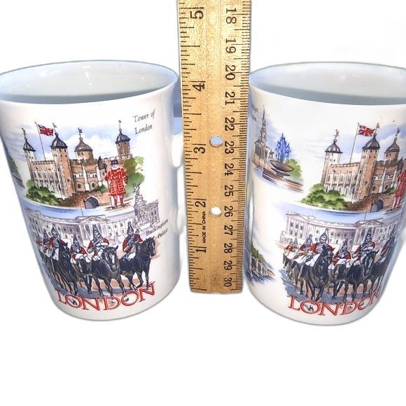 Lambert Of London Pair of London Landmark Bone China Coffee Cups - Picture 5 of 8